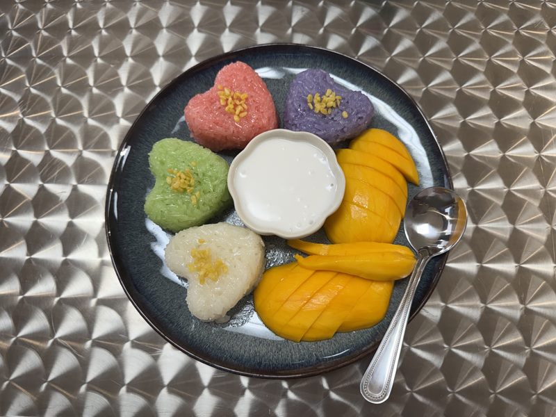 Toi’s Thai Xpress food